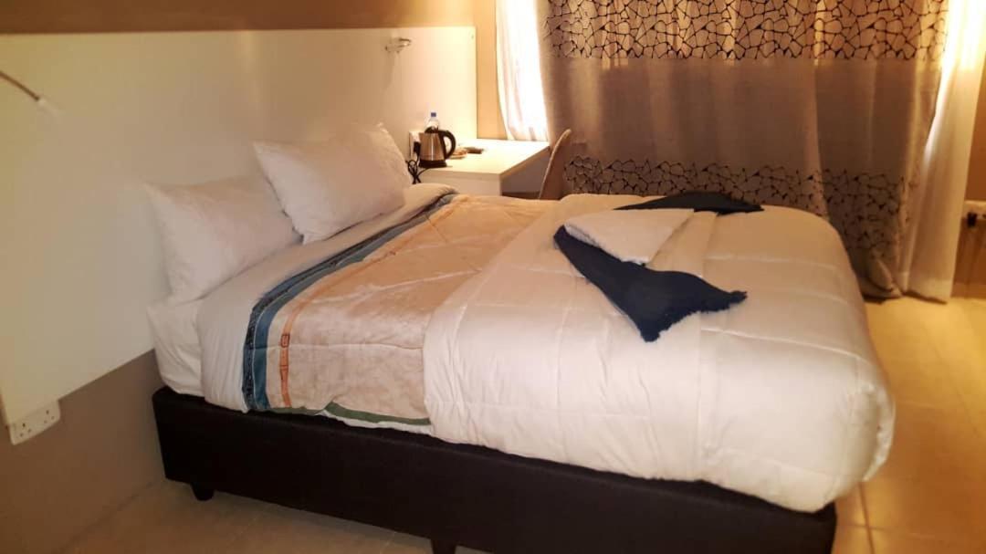 Legends Executive Lodge Choma Bagian luar foto